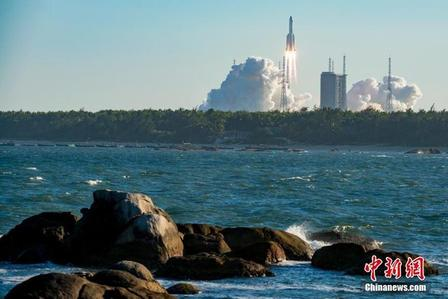 马斯克:星链轨道快被我占满了!中国:没事,我在海南开始下饺子